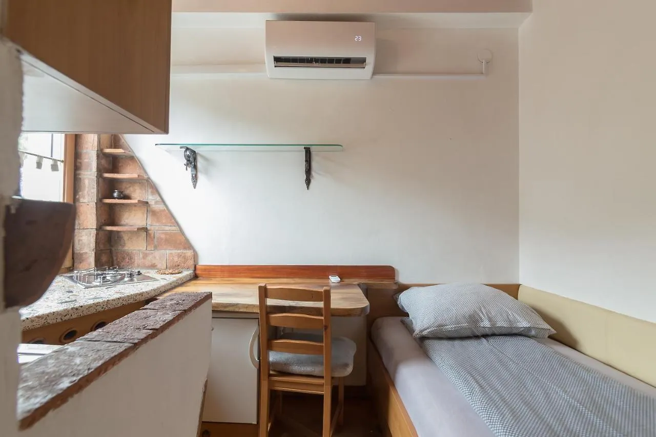 Apartment Cozy, Bright And Affordable Single Studio - Free Parking Ljubljana