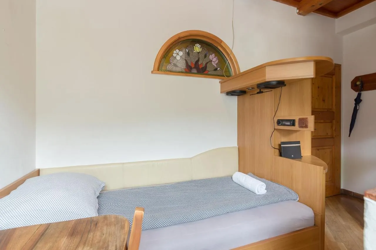 Cozy, Bright And Affordable Single Studio - Free Parking Ljubljana 0*,  Slovenia
